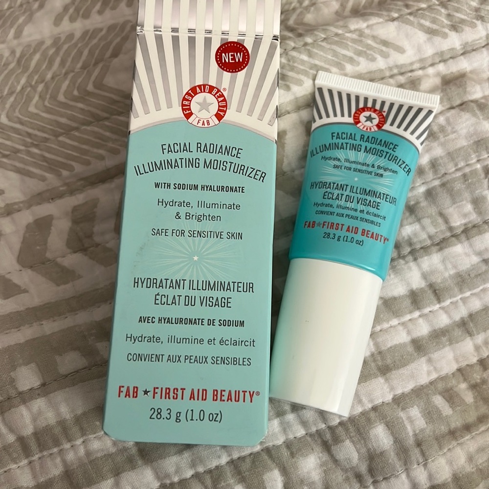 First Aid Beauty Illuminating Moisturizer